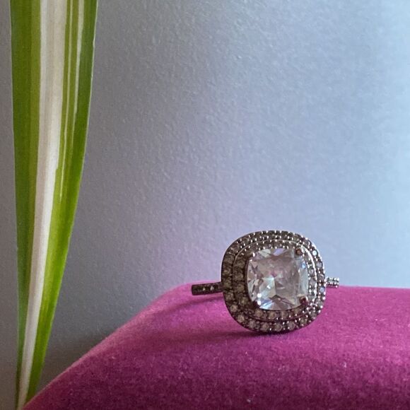 💛 925 Plated CZ Halo Ring - Picture 2 of 6